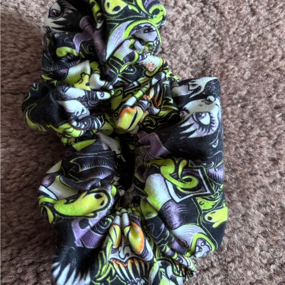 Vibrant Halloween Cartoon Print Kids Hair Scrunchies Set - Picture 3 of 4